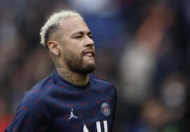 Neymar vive momento complicado na França