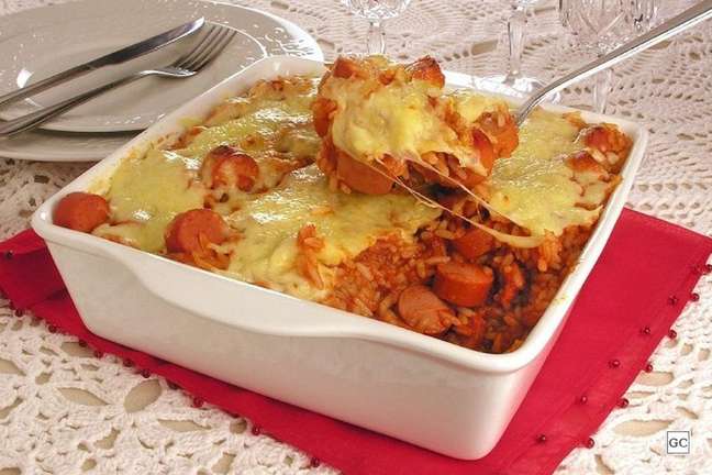 Arroz com salsicha – Foto: Guia da Cozinha