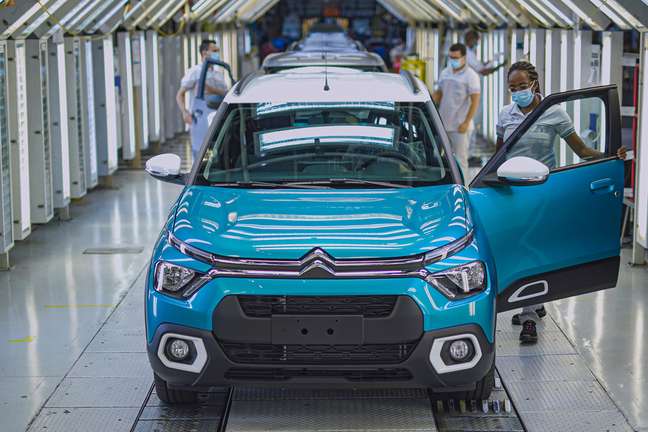 Production of the new Citroen C3 in Porto Real (RJ)