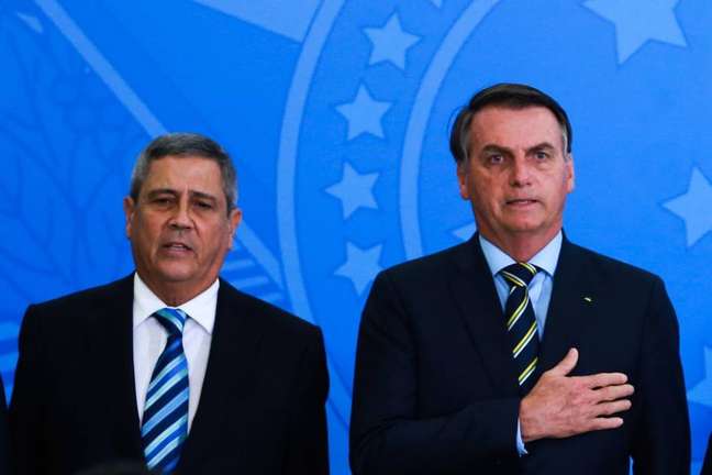 Jair Bolsonaro com o general Walter Souza Braga Netto
