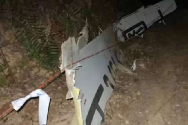 Destroços de avião da China Eastern Airlines