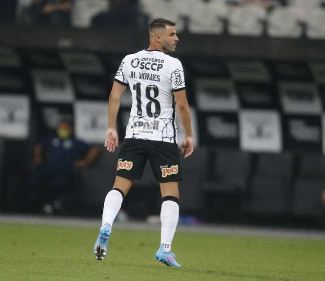 Júnior Moraes admite que entrou 'no sacrifício', e fala sobre sua estreia pelo Corinthians Júnior Moraes admite que entrou 'no sacrifício', e fala sobre sua estreia pelo Corinthians