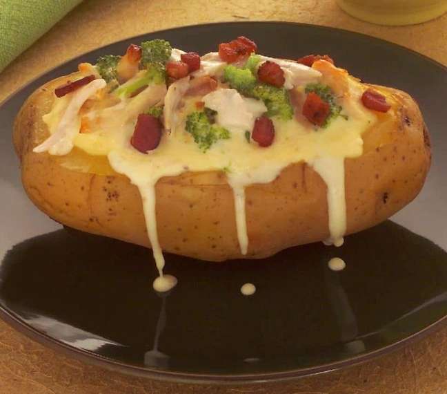 Baked Potatoes With Chicken (Recipe / Cooking Guide)