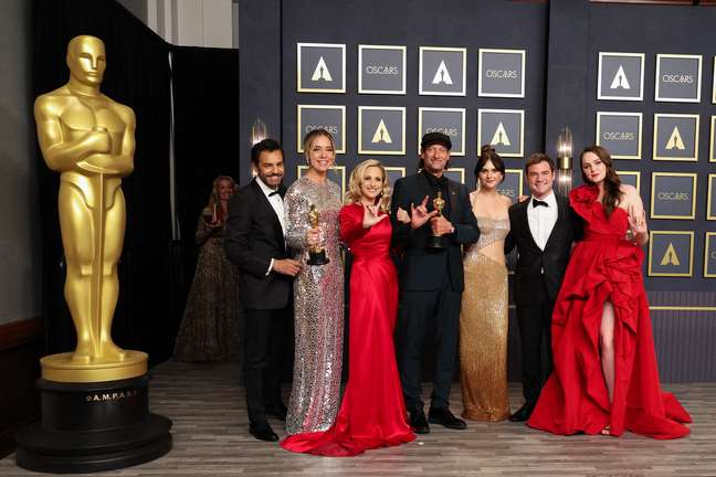 Equipe de 'No Ritmo do Coração' comemora vitória no Oscar 2022