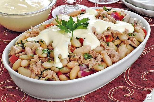 Salada de atum com feijão-branco – Foto: Guia da Cozinha