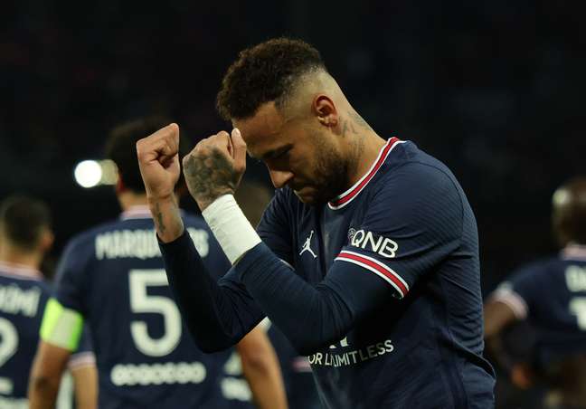 Neymar abriu a vitória do PSG pelo Campeonato Francês