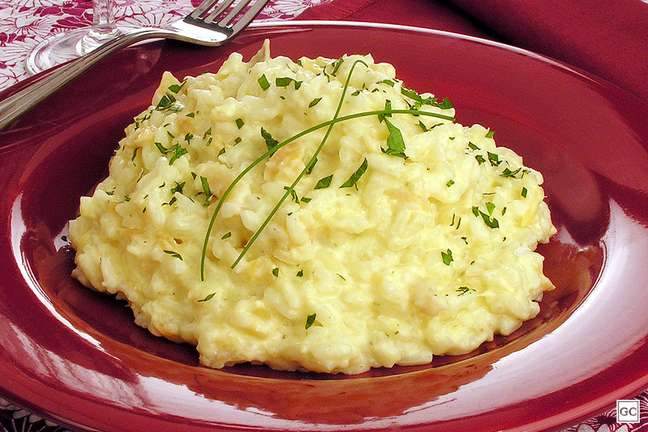 Risoto de bacalhau feito com sobras de peixe