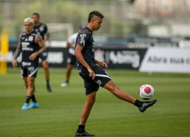 Entenda o que levou Cantillo a ser pouco utilizado no Corinthians