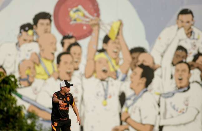 Com início turbulento, VP vive seu melhor momento no Corinthians após 10 jogos