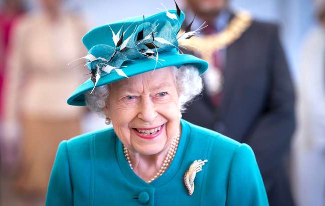 Queen Elizabeth II sees “disgusting bug” in food and surprising reactions