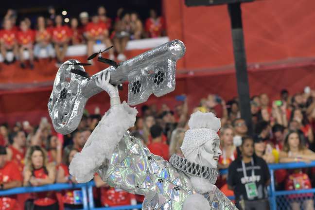 Chave do Carnaval até levitou pela Sapucaí 