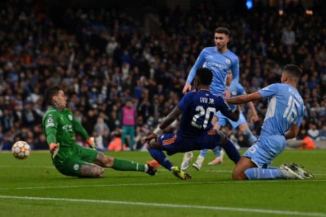 Vini Jr. fez um gol de placa no Etihad Stadium (Foto: PAUL ELLIS / AFP)