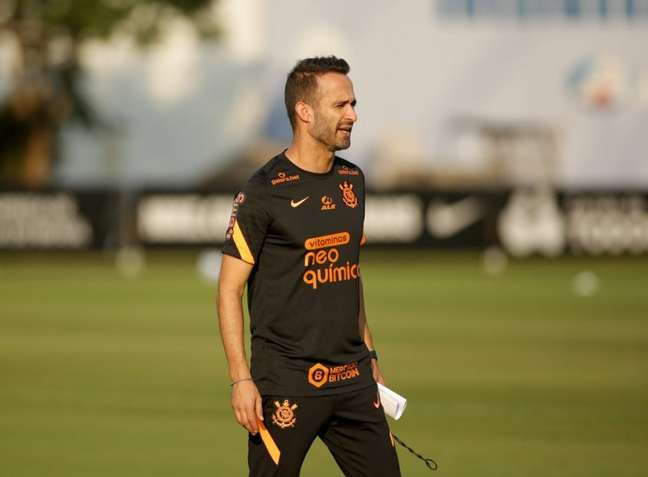 Conheça mais sobre Filipe Almeida que comandará o Corinthians na partida de hoje