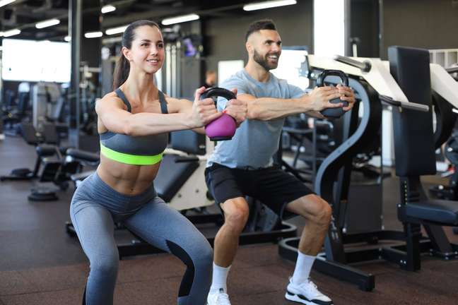 Fazer exercícios com amigos ou familiares é melhor e mais produtivo Fazer exercícios com amigos ou familiares é melhor e mais produtivo