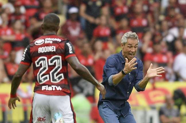 Rodinei segue na esquerda? Veja a justificativa de Paulo Sousa sobre a opção no último jogo do Flamengo