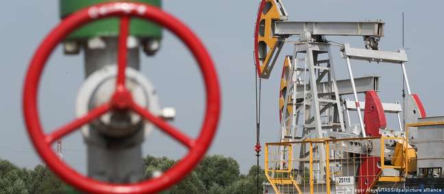 Embargo on Russian oil imports aims to deprive Putin of revenue to finance war in Ukraine