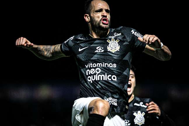 Comentarista diz que Corinthians líder não significa nada