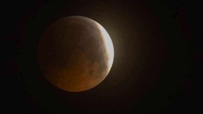 Eclipse lunar poderá ser visto de todos os Estados do Brasil na noite de domingo