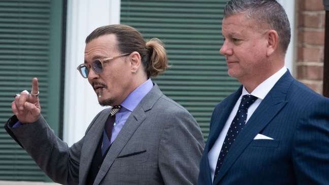 Depp acusou Heard de abuso físico e verbal
