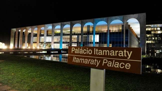 Foto do Palácio do Itamaraty, localizado em Brasília.