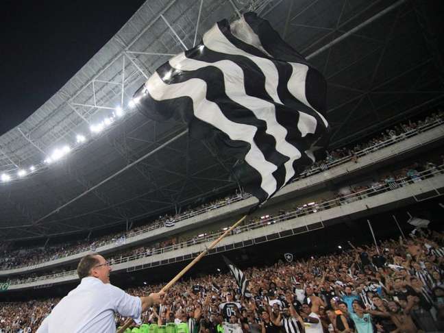 Torcida do Botafogo está eufórica com o futuro do clube sob o comando de John Textor (Foto: Vitor Silva/Botafogo)