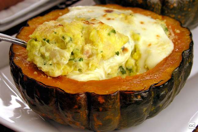 Pumpkin with cassava cream and cod – Photo: Guia da Cozinha