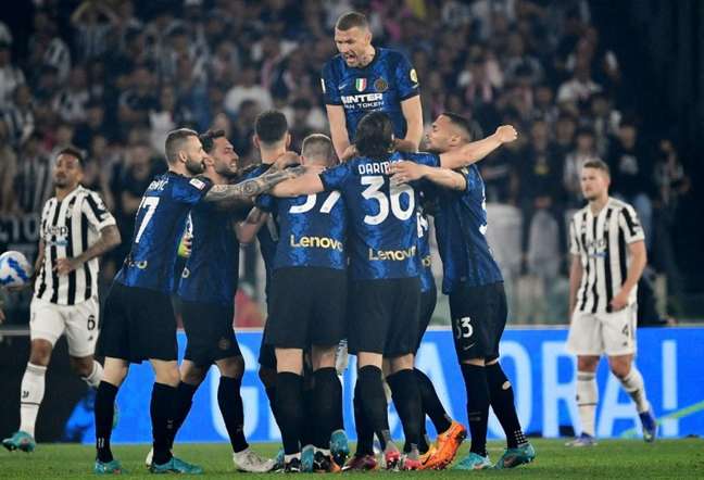 Inter de Milão precisa vencer e esperar por um tropeço do Milan para ser campeão (Foto: ISABELLA BONOTTO / AFP)
