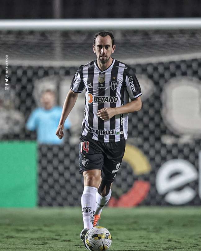 Godín retornou aos gramados após período de melhora física - Divulgação/Atlético-MG