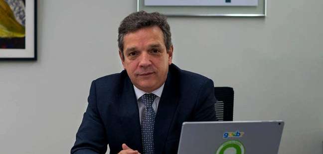 Especialista avalia que Caio Paes de Andrade deverá assumir a presidência da estatal, ainda que não cumpra alguns requisitos para o cargo 