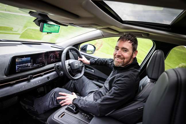 Nissan Ariya será comandado pelo aventureiro britânico Chris Ramsey