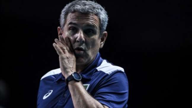 O técnico José Roberto Guimarães (Foto: Divulgação/FIVB)