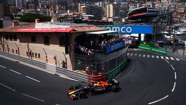 Max Verstappen espera por Ferrari forte em Mônaco 