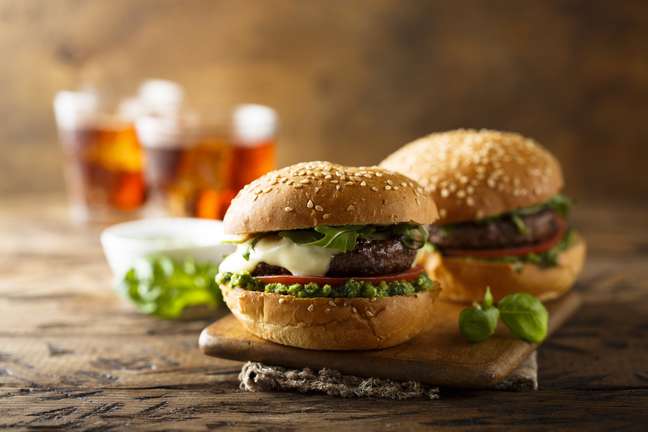 Restaurantes oferecem sugestões especiais para celebrar o Dia Mundial do Hambúrguer 