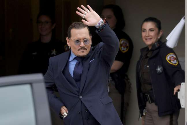 The trailer for the film about Johnny Depp and Amber Heard;  look