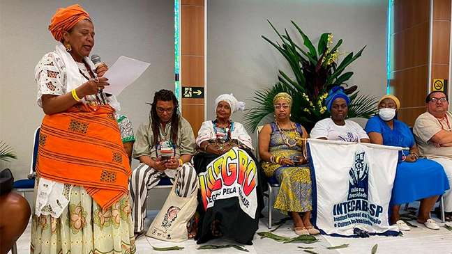 Lideranças de terreiro sem encontram no II Egbé, encontro nacional dos povos de terreiro. Lideranças de terreiro sem encontram no II Egbé, encontro nacional dos povos de terreiro.