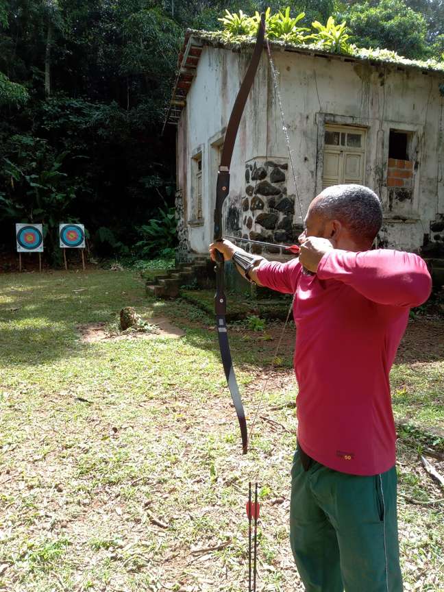 Anderson Santos - Instrutor de arco e flecha.