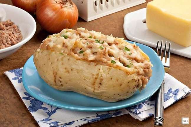 Potato stuffed with tuna — Photo: Guia da Cozinha