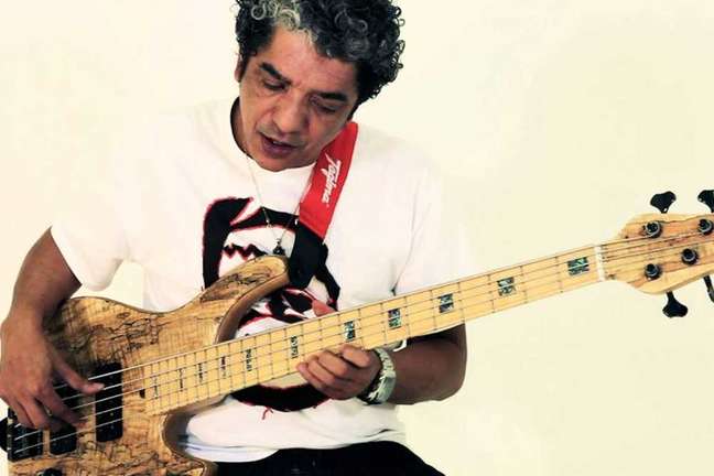 Meet the best Brazilian bass players Meet the best Brazilian bass players