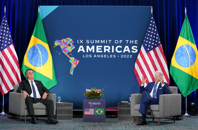 Em encontro com Bolsonaro, Biden defende democracia e Amazônia