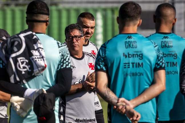Matheus Barbosa será o substituto de Andrey Santos (Foto: Daniel Ramalho/Vasco)