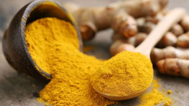 Nutritionist Reveals 4 Reasons To Include Saffron In Your Diet