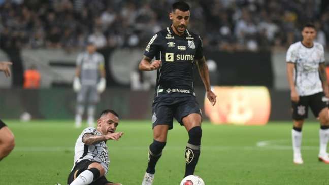 Único jogo entre Corinthians e Santos na temporada teve vitória santista (Foto: Divulgação / Twitter Santos) Único jogo entre Corinthians e Santos na temporada teve vitória santista (Foto: Divulgação / Twitter Santos)