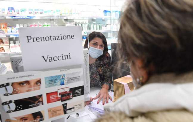 Agência da UE recomenda comercialização de vacina da Valneva