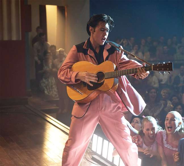 The trailer and essay show Austin Butler’s transformation into Elvis Presley The trailer and essay show Austin Butler’s transformation into Elvis Presley