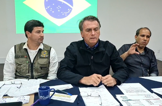 Jair Bolsonaro em sua live semanal