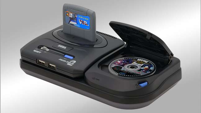 Mega Drive Mini 2 junto com o Mega CD