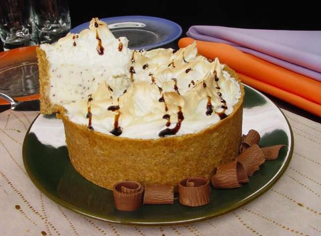 Find out how to prepare quick and easy desserts with 5 tasty recipes!