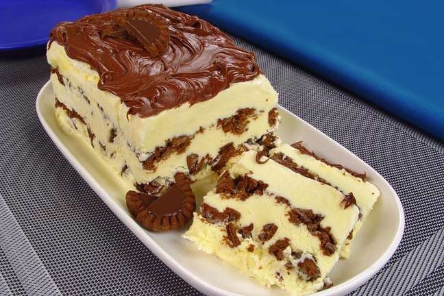 Torta de sorvete com creme de avelã – Foto: Guia da Cozinha
