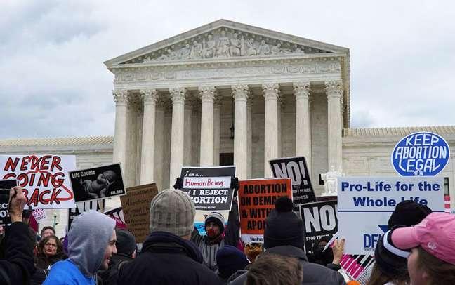 Hollywood reacts to the Supreme Court ruling against US abortion