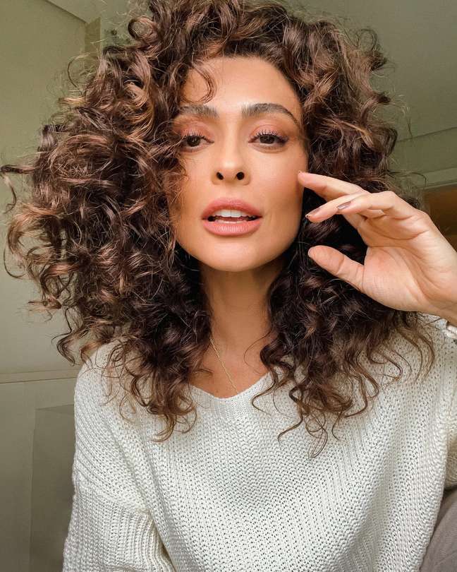 Juliana Paes and Gabi Brandt reveal that they also leaked medical data